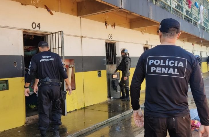 Foragido liga para delegacia, diz que está cansado de 'correr da polícia' e  avisa que vai 'esperar viatura na praça', Mato Grosso do Sul